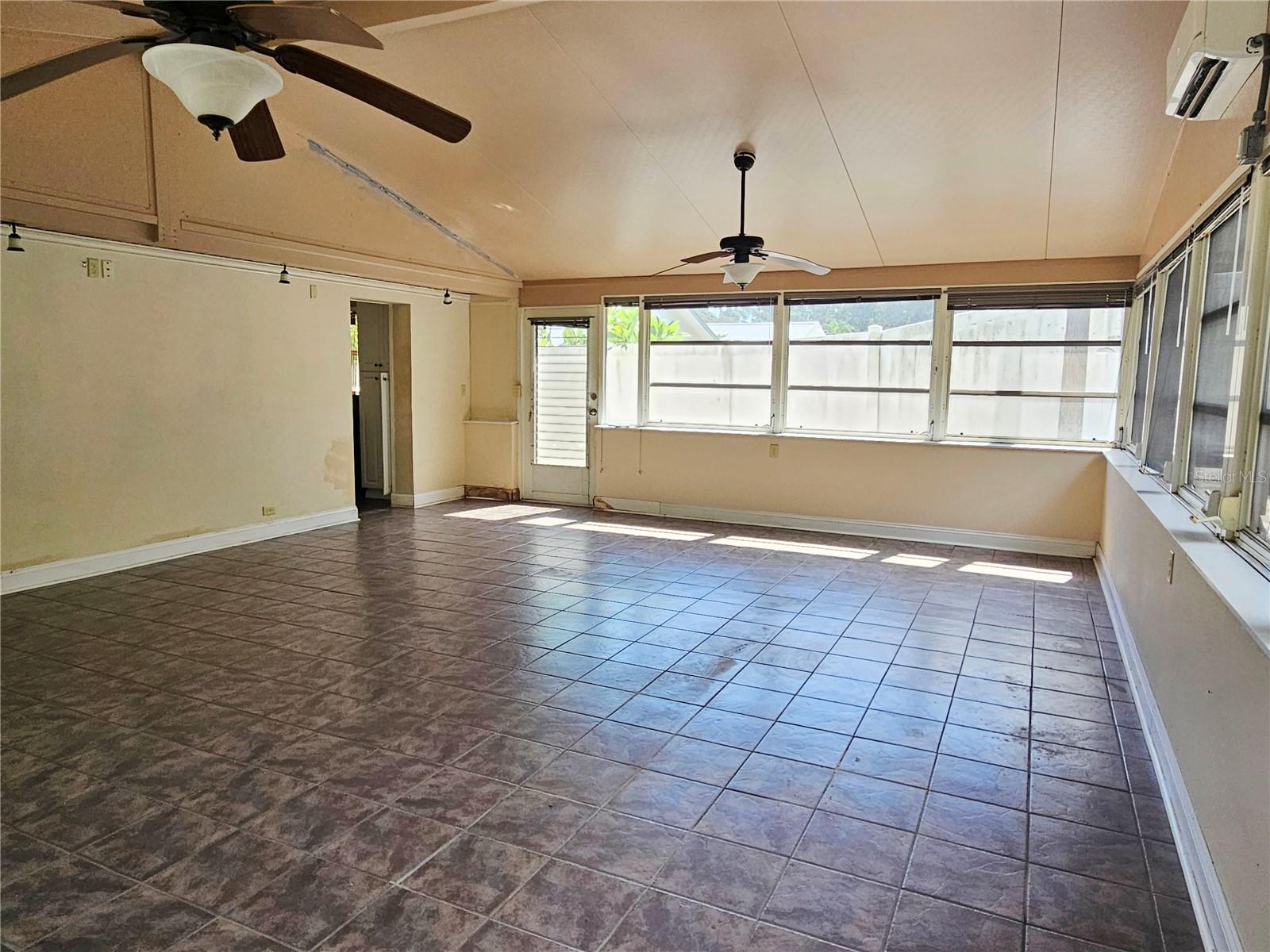 1200 WOODDELL DRIVE, Safety Harbor, FL 34695