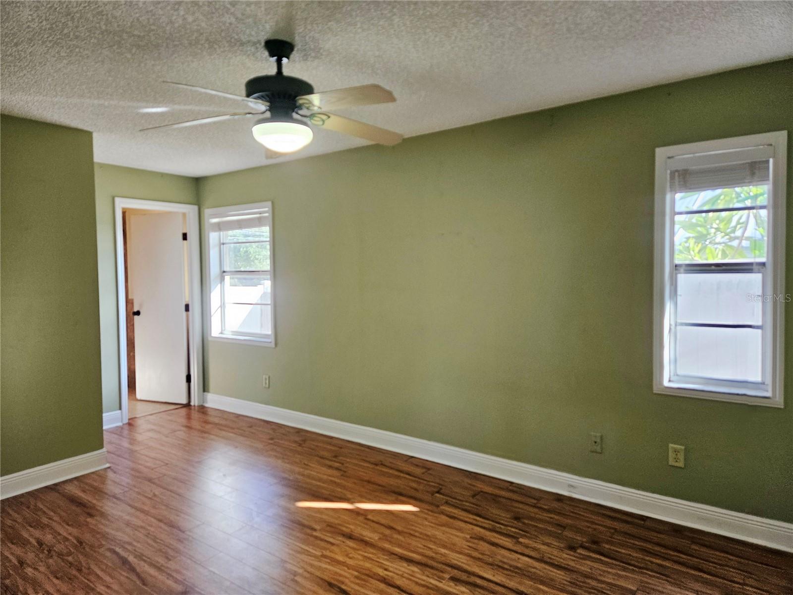 1200 WOODDELL DRIVE, Safety Harbor, FL 34695