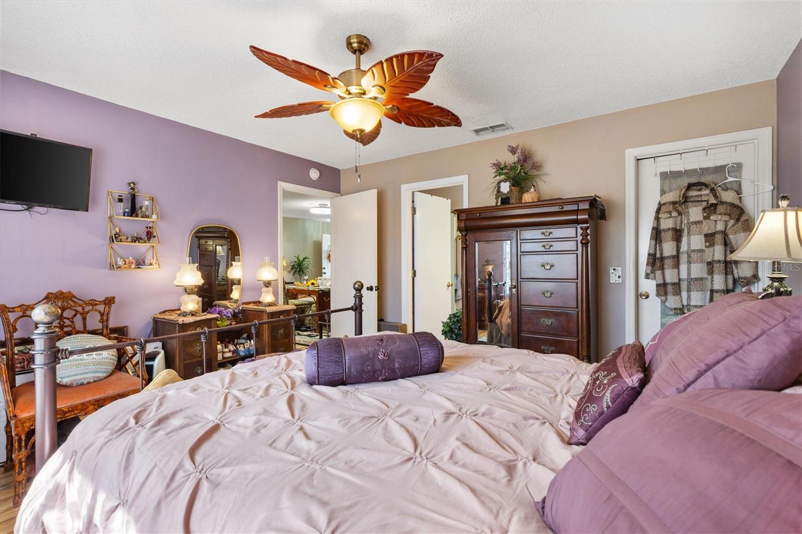 2022 CRISTO ROAD, The Villages, FL 32159