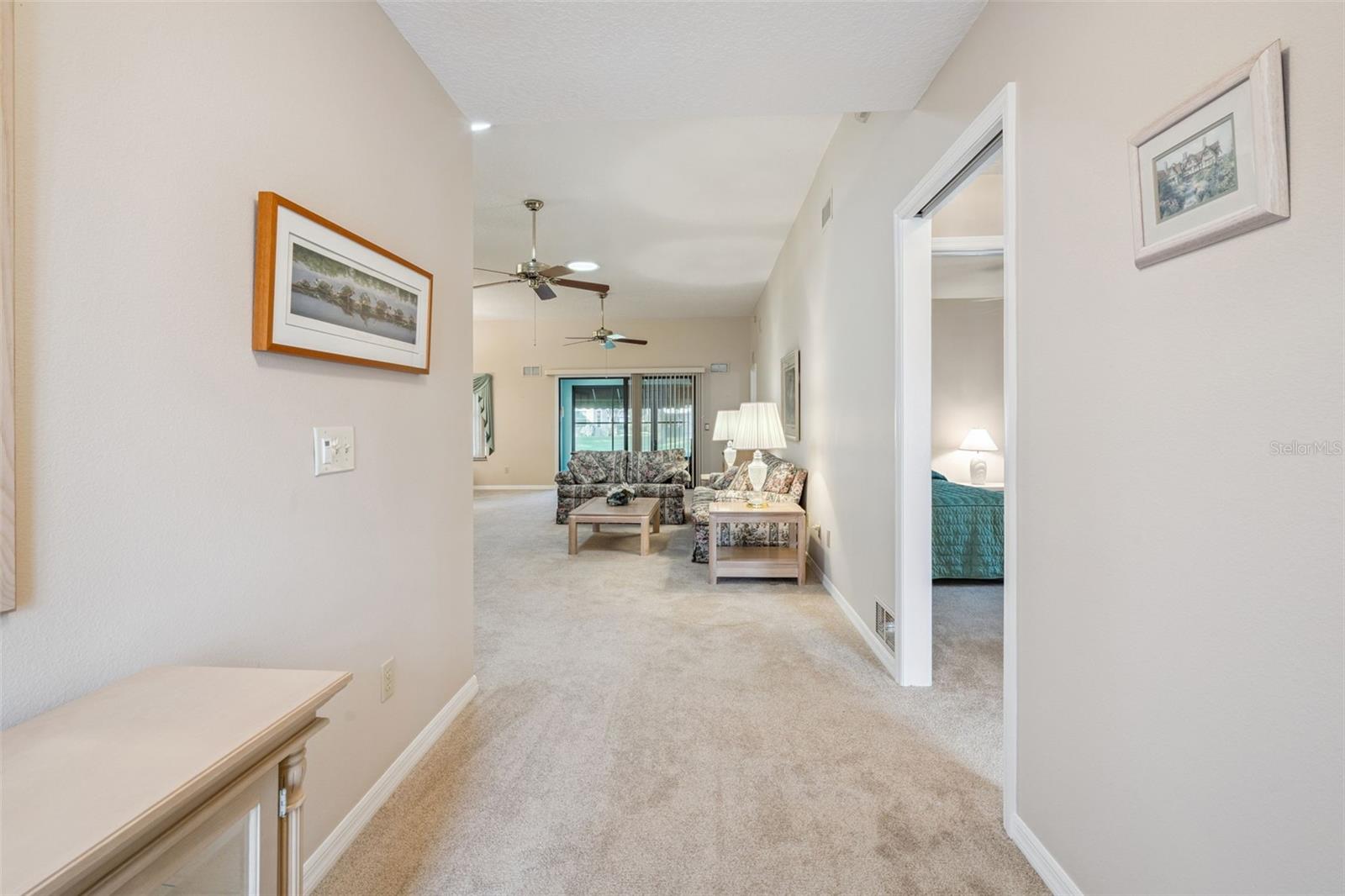 Foyer Foyer
