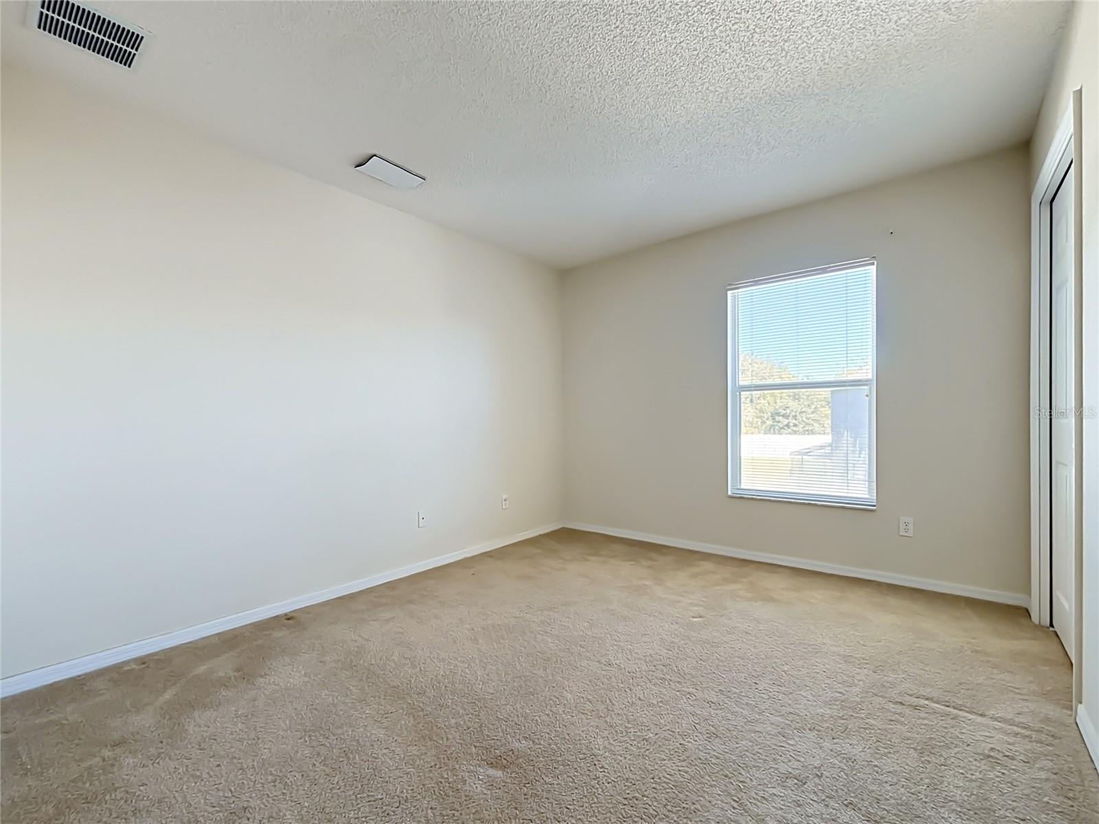 750 BLOOMINGDALE DRIVE, Davenport, FL 33897