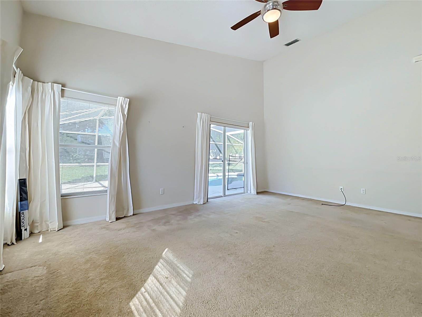 750 BLOOMINGDALE DRIVE, Davenport, FL 33897