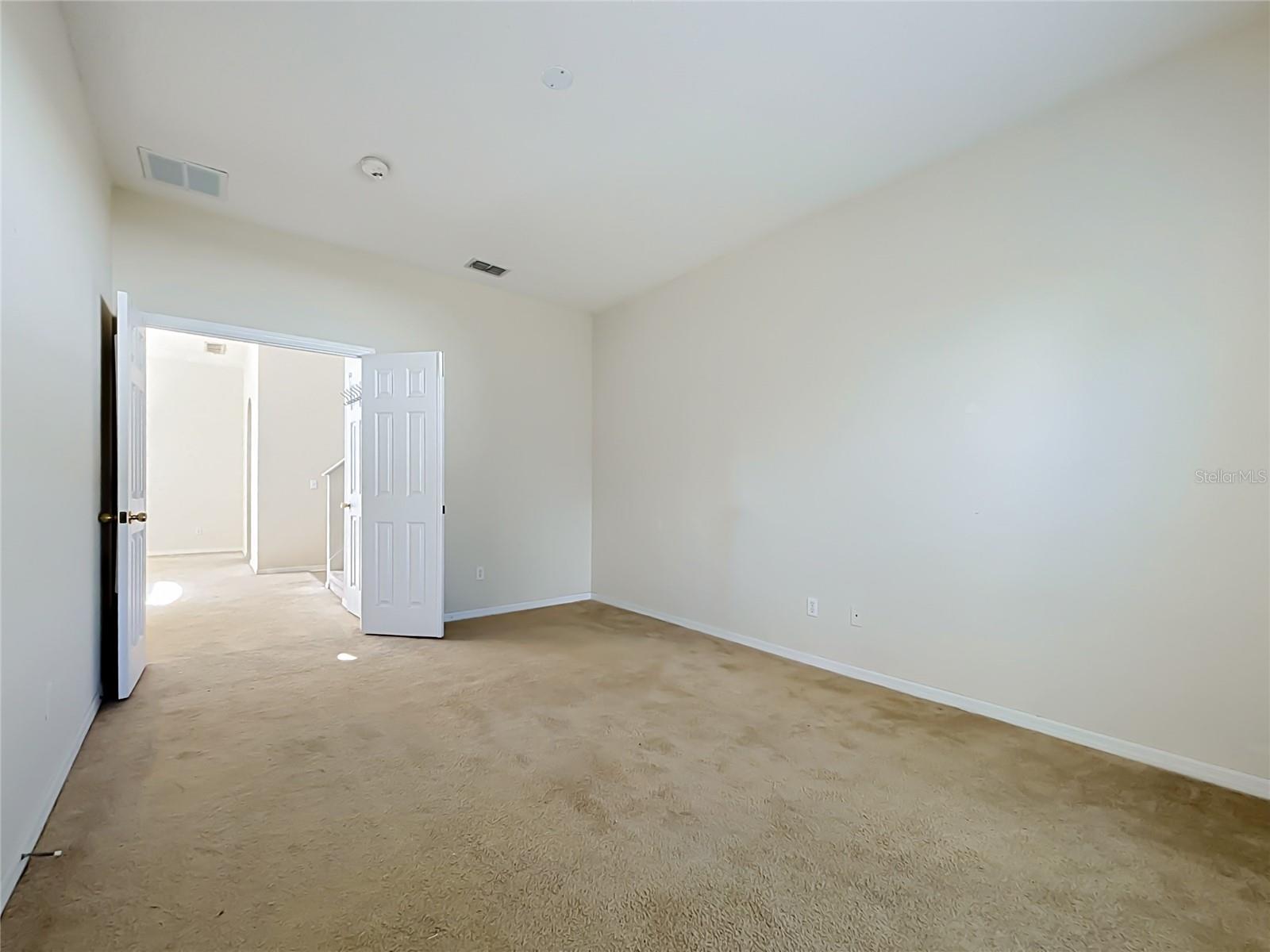 750 BLOOMINGDALE DRIVE, Davenport, FL 33897