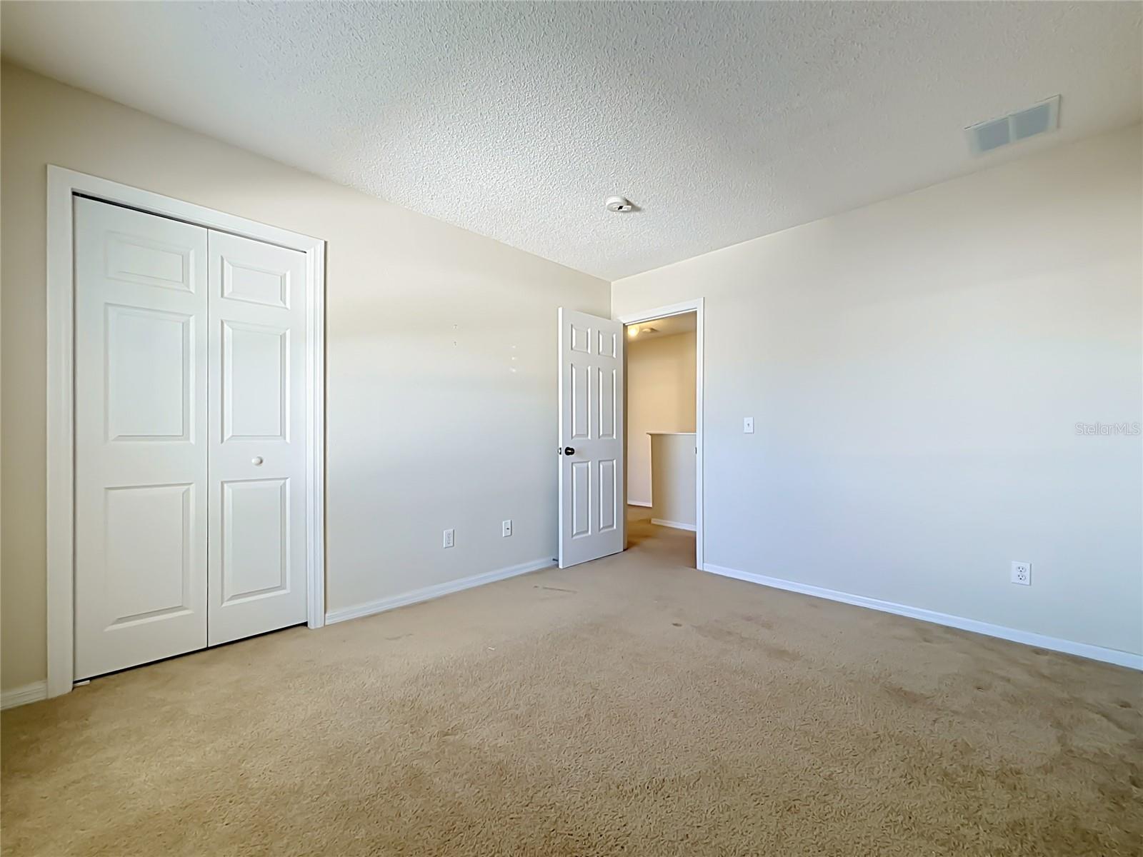 750 BLOOMINGDALE DRIVE, Davenport, FL 33897
