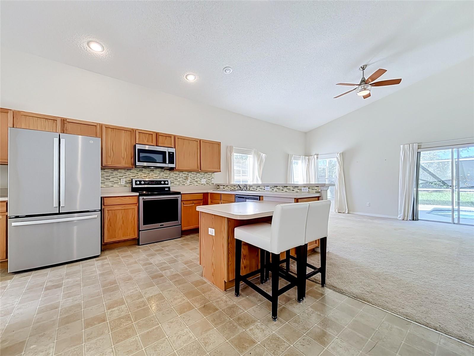 750 BLOOMINGDALE DRIVE, Davenport, FL 33897