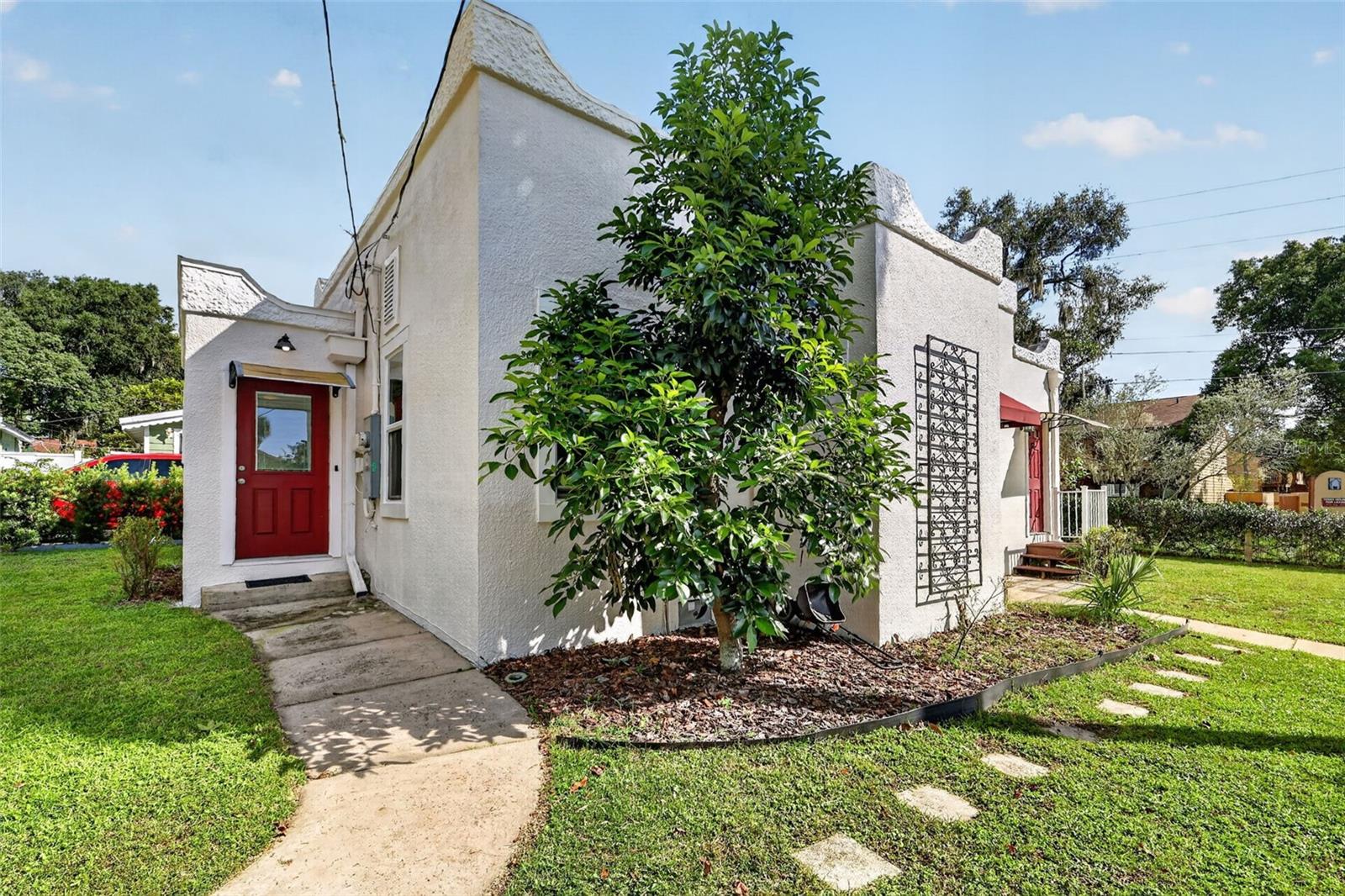 342 S CLAYTON STREET, Mount Dora, FL 32757