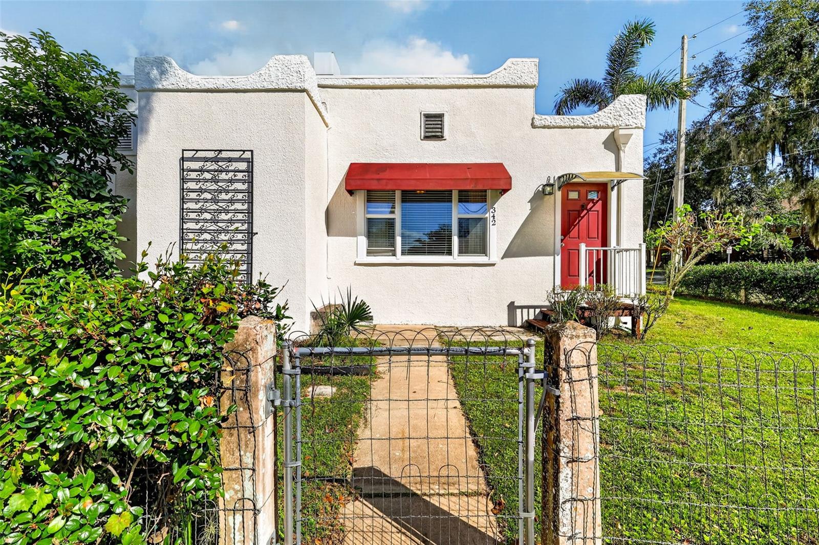 342 S CLAYTON STREET, Mount Dora, FL 32757