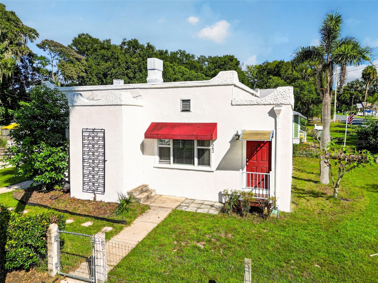 342 S CLAYTON STREET, Mount Dora, FL 32757