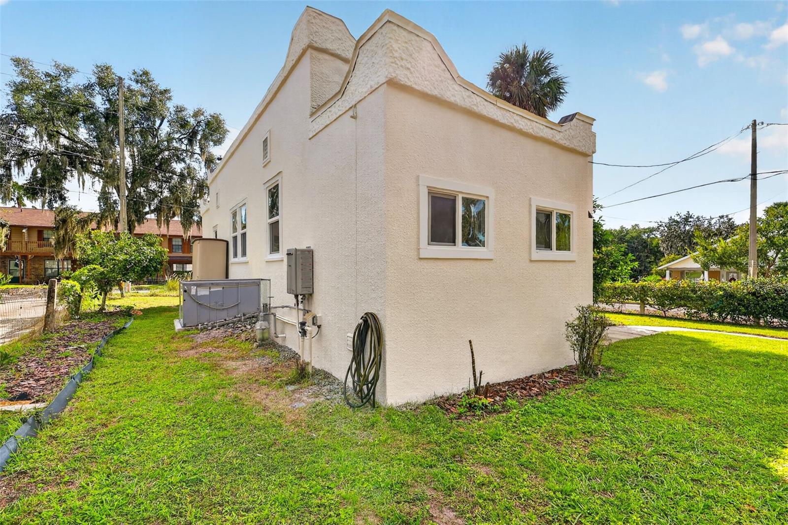 342 S CLAYTON STREET, Mount Dora, FL 32757
