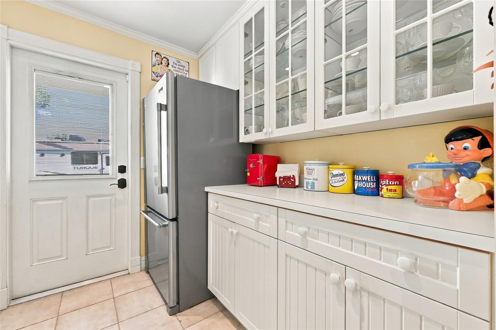 Butlers pantry with outside door