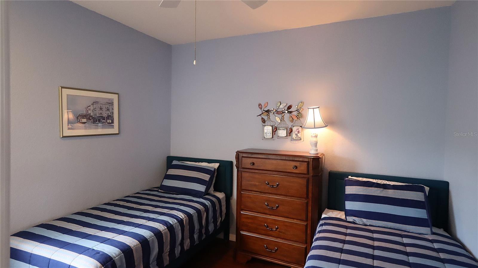 Den/BedroomNo Closet