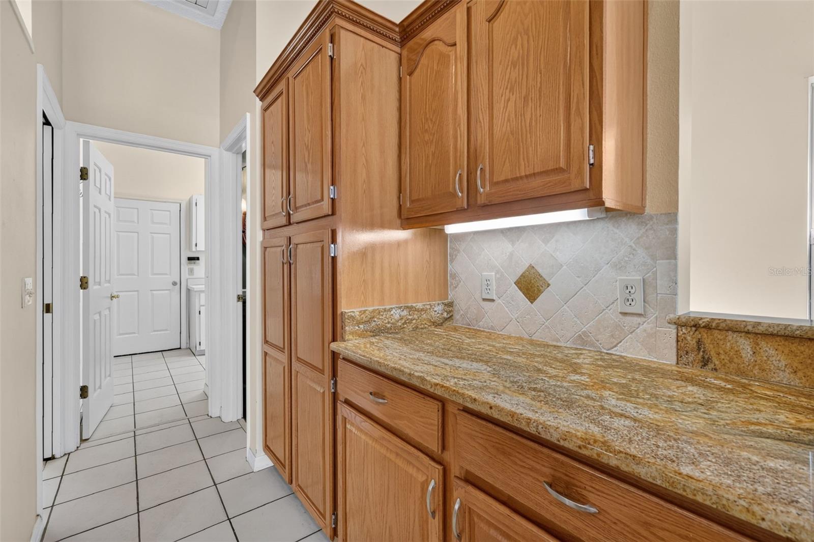 2103 E CROOKED LAKE DRIVE, Eustis, FL 32726
