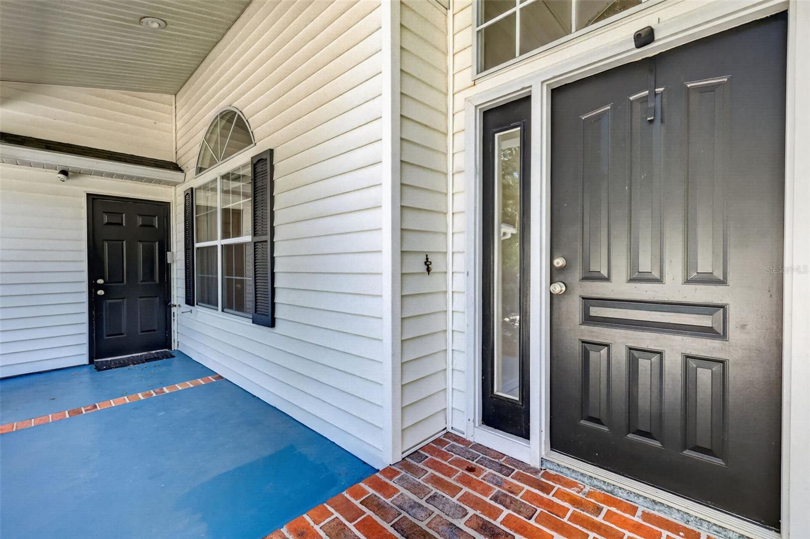 2103 E CROOKED LAKE DRIVE, Eustis, FL 32726