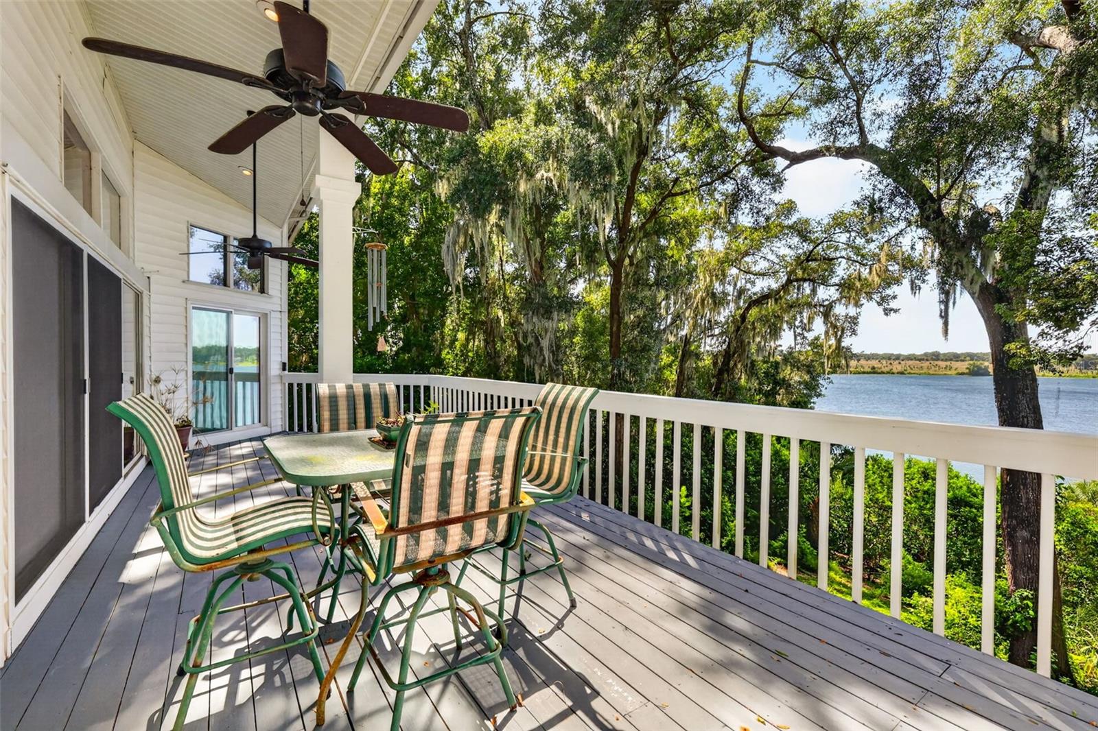 2103 E CROOKED LAKE DRIVE, Eustis, FL 32726