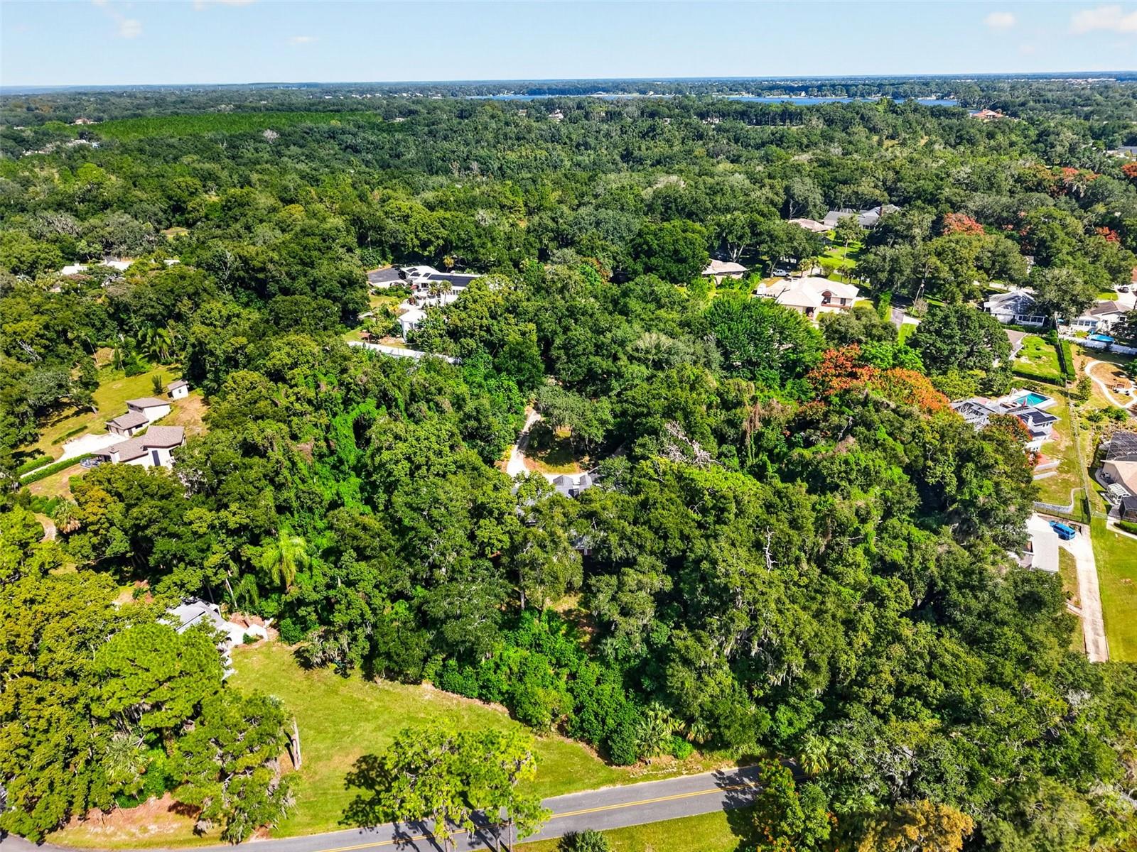 2103 E CROOKED LAKE DRIVE, Eustis, FL 32726