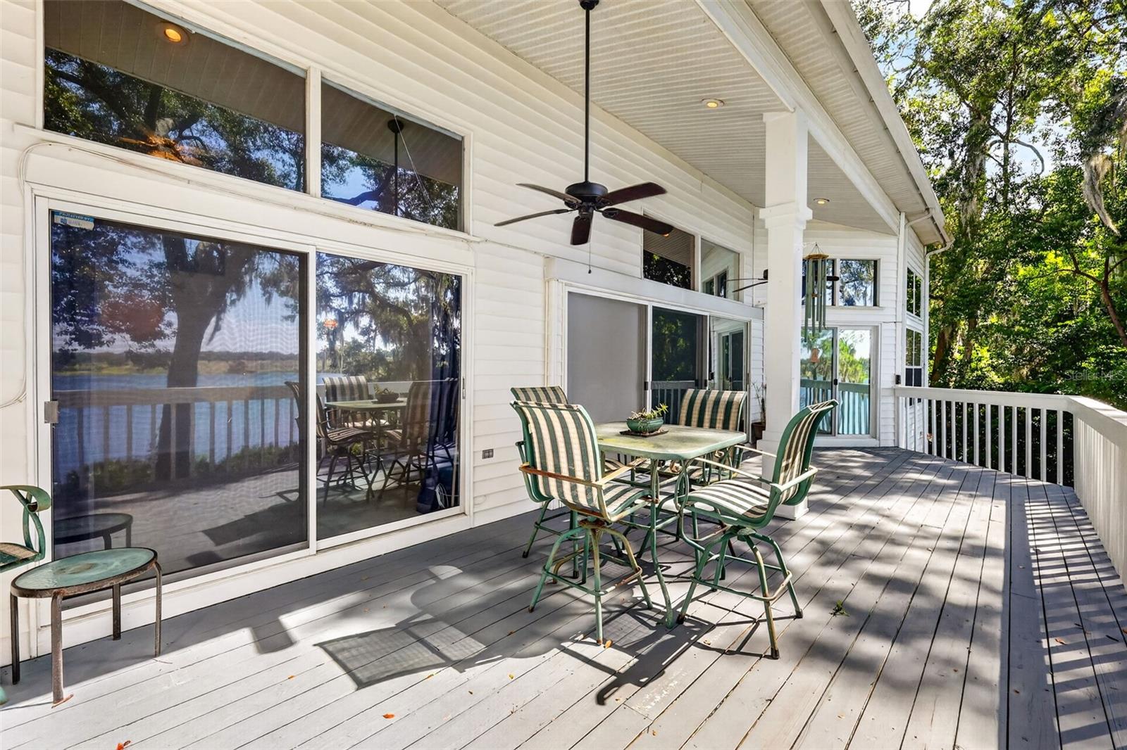 2103 E CROOKED LAKE DRIVE, Eustis, FL 32726