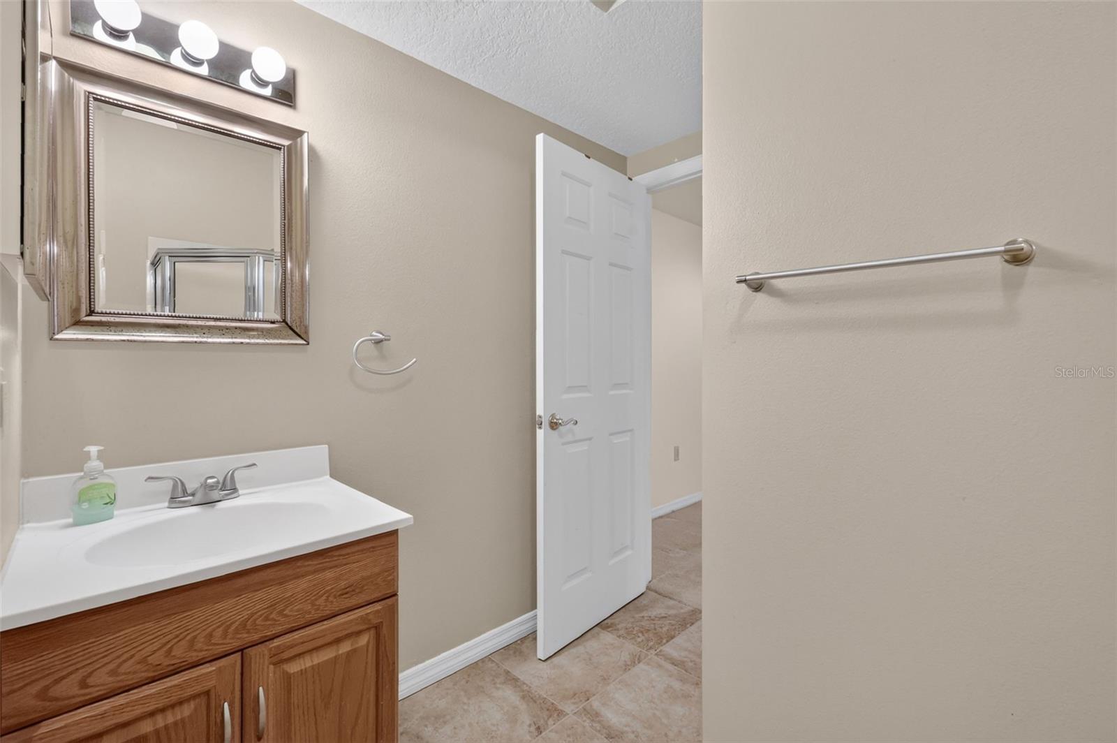2103 E CROOKED LAKE DRIVE, Eustis, FL 32726