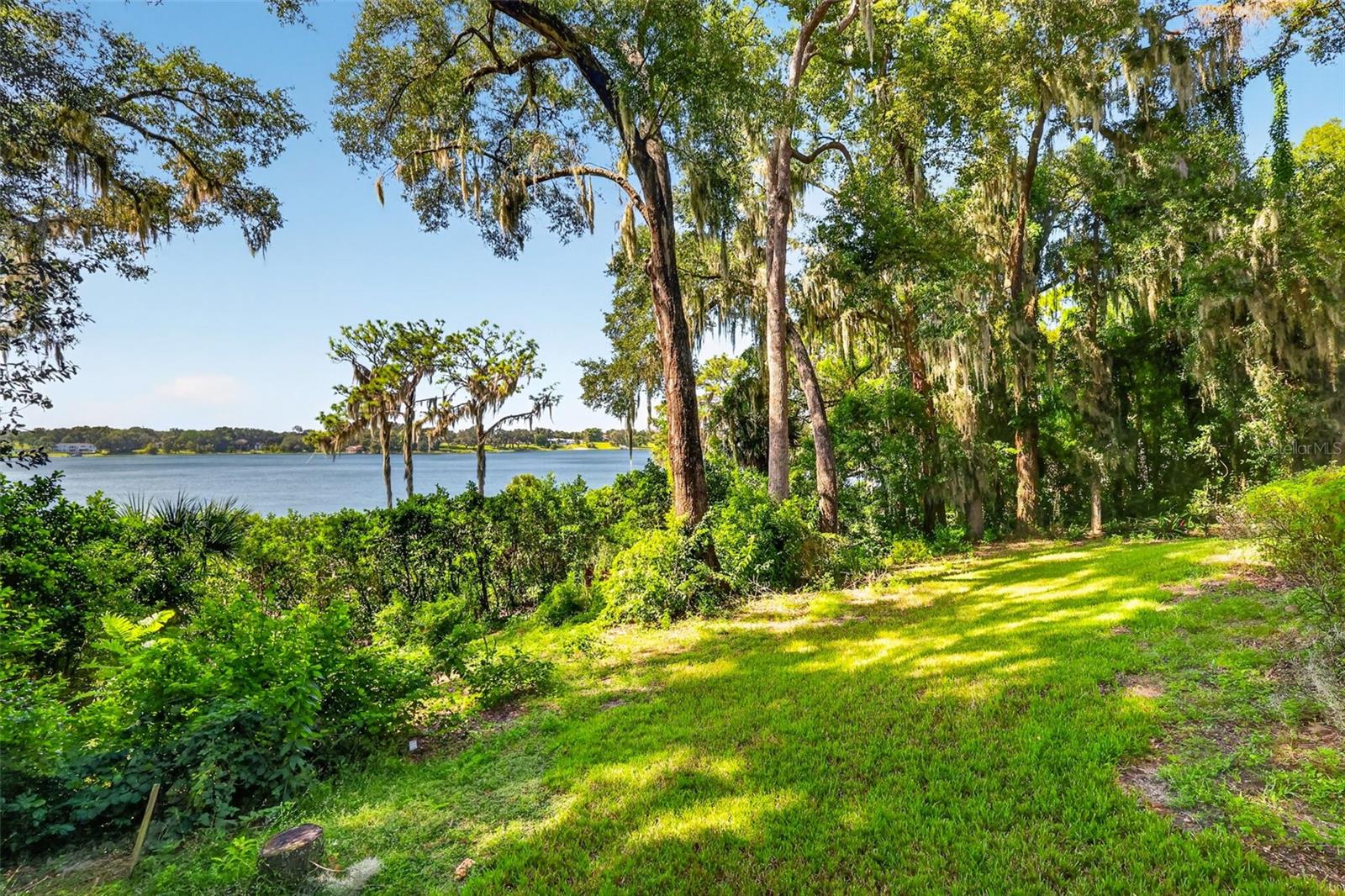2103 E CROOKED LAKE DRIVE, Eustis, FL 32726