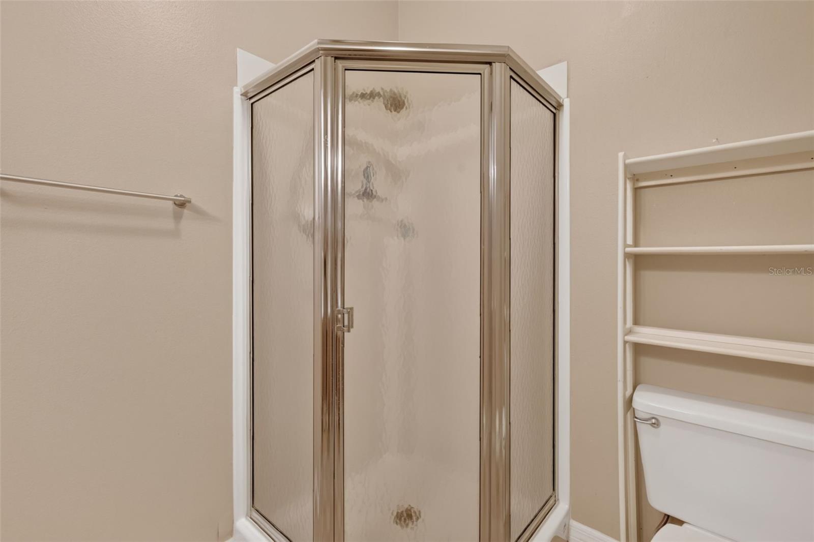2103 E CROOKED LAKE DRIVE, Eustis, FL 32726