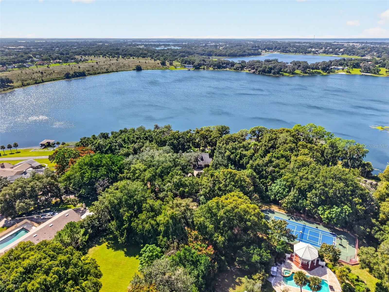 2103 E CROOKED LAKE DRIVE, Eustis, FL 32726