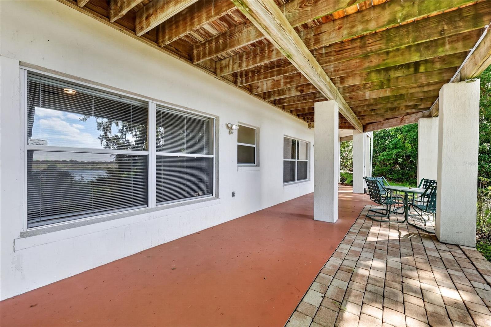 2103 E CROOKED LAKE DRIVE, Eustis, FL 32726