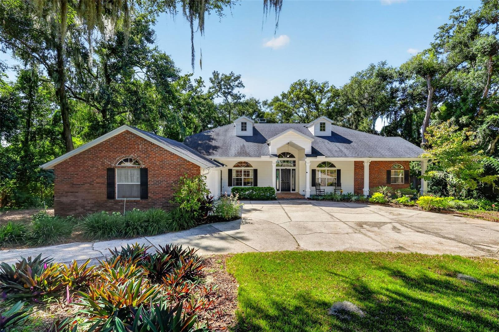 2103 E CROOKED LAKE DRIVE, Eustis, FL 32726