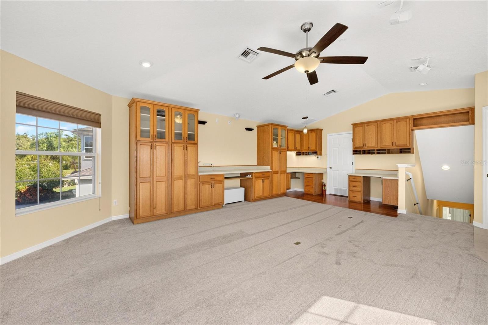 5486 BOUNTY CIRCLE, Tavares, FL 32778