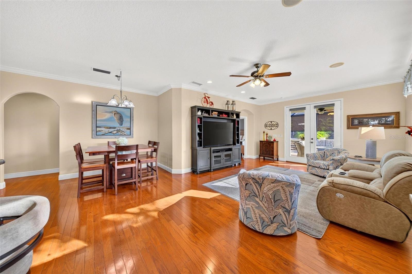 5486 BOUNTY CIRCLE, Tavares, FL 32778