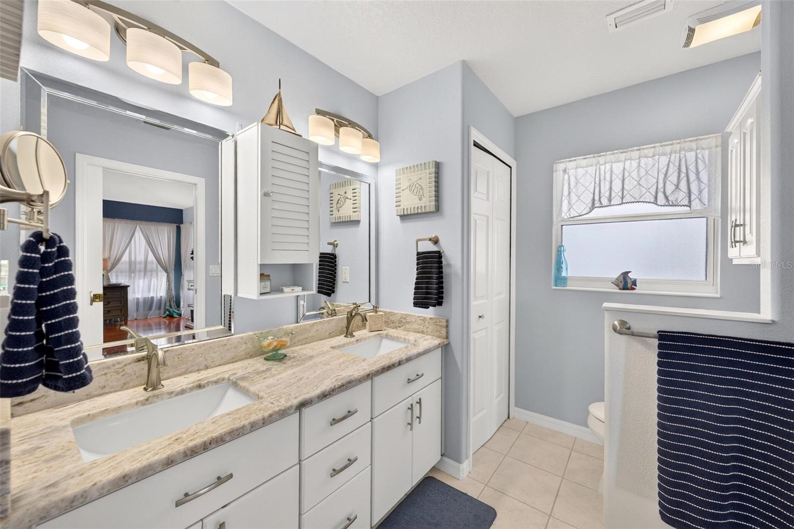 5486 BOUNTY CIRCLE, Tavares, FL 32778
