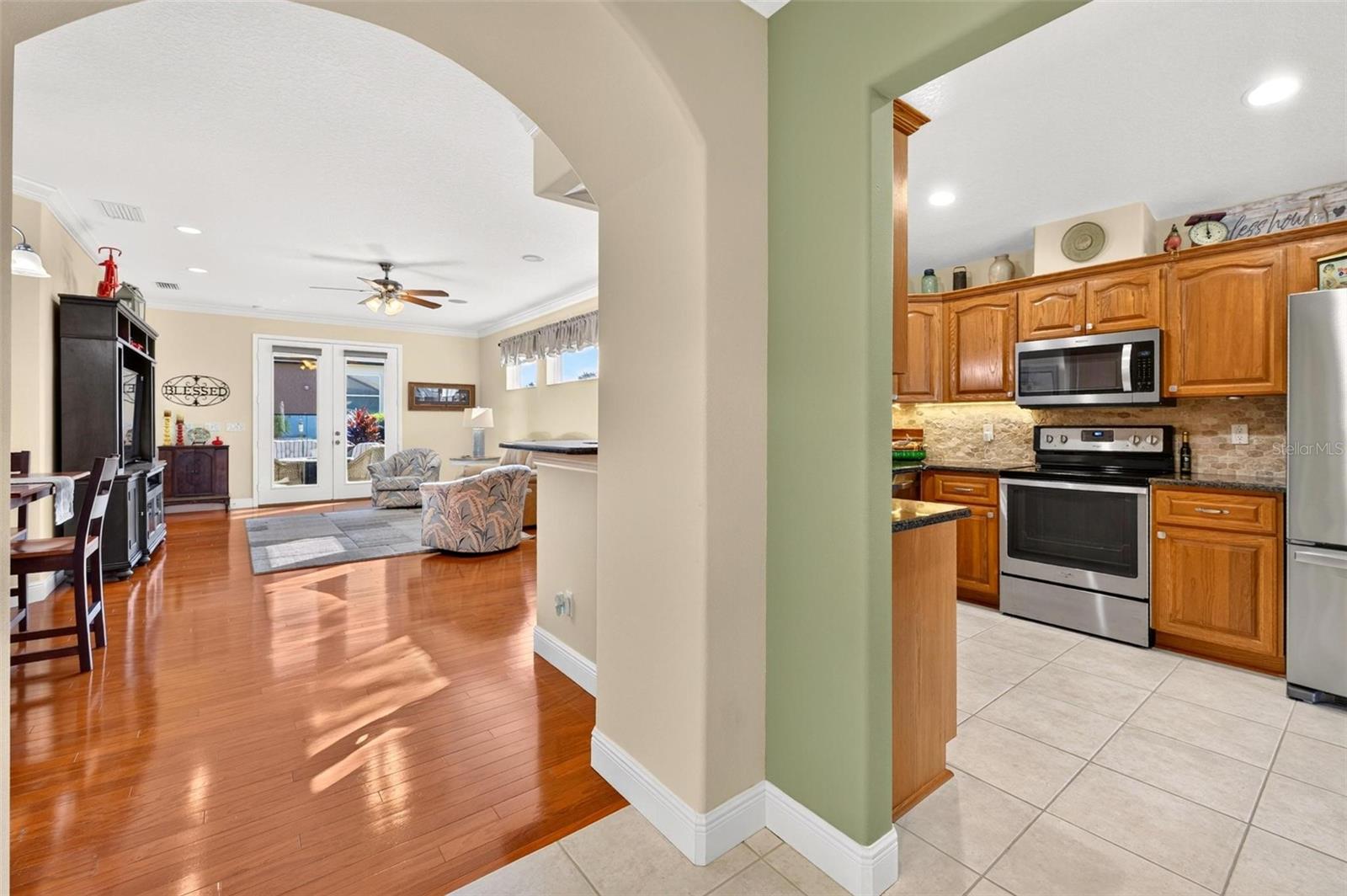 5486 BOUNTY CIRCLE, Tavares, FL 32778 5486 BOUNTY CIRCLE, Tavares, FL 32778
