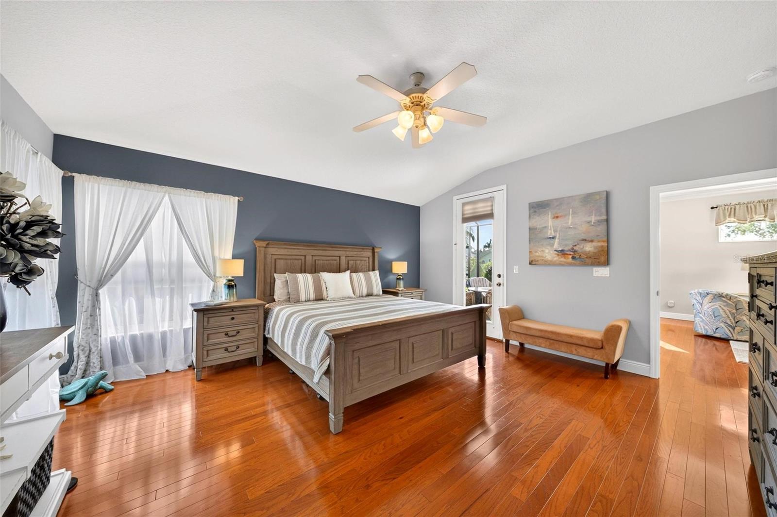 5486 BOUNTY CIRCLE, Tavares, FL 32778