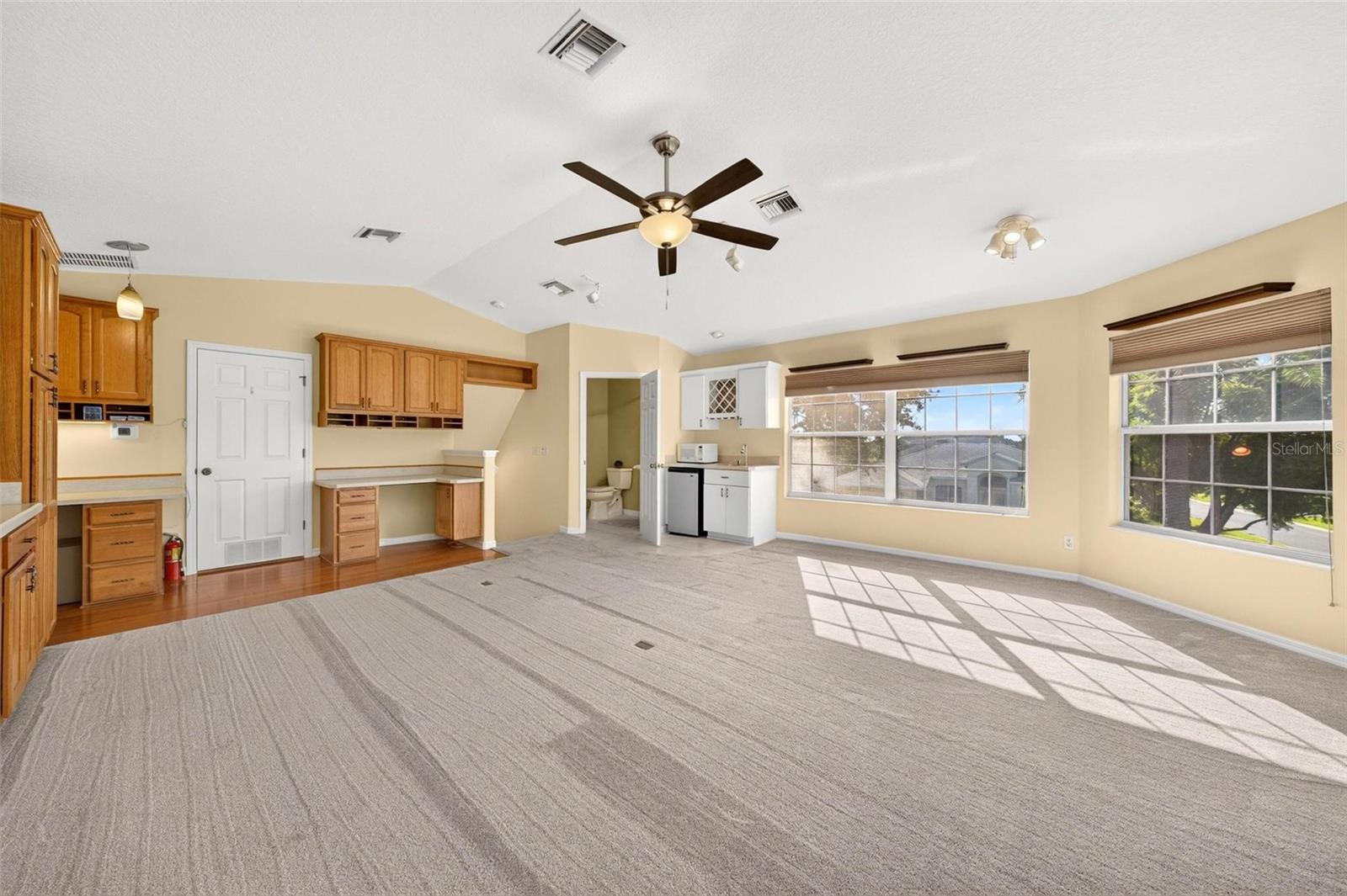 5486 BOUNTY CIRCLE, Tavares, FL 32778