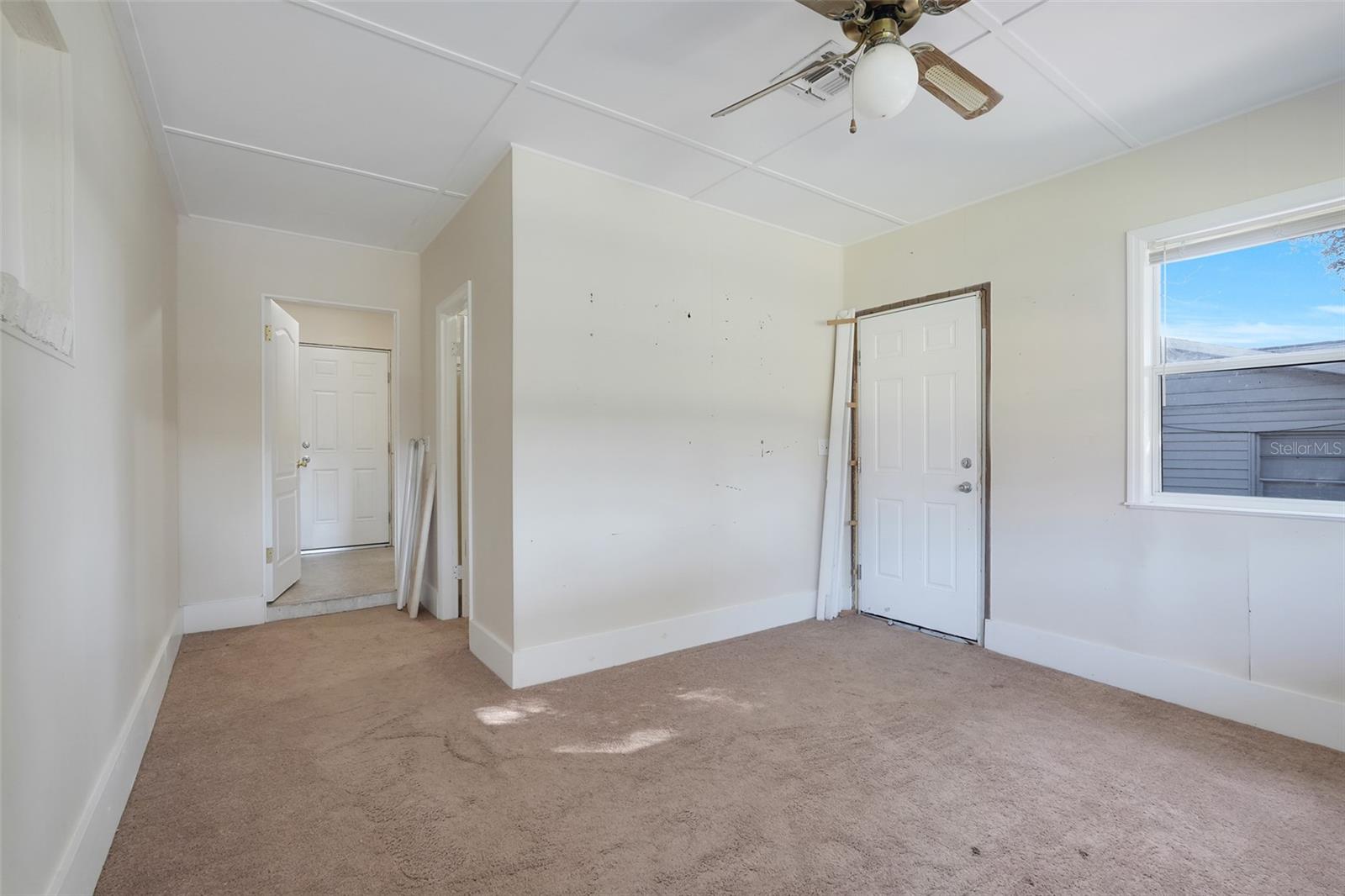990 LINDEN STREET, Clermont, FL 34711
