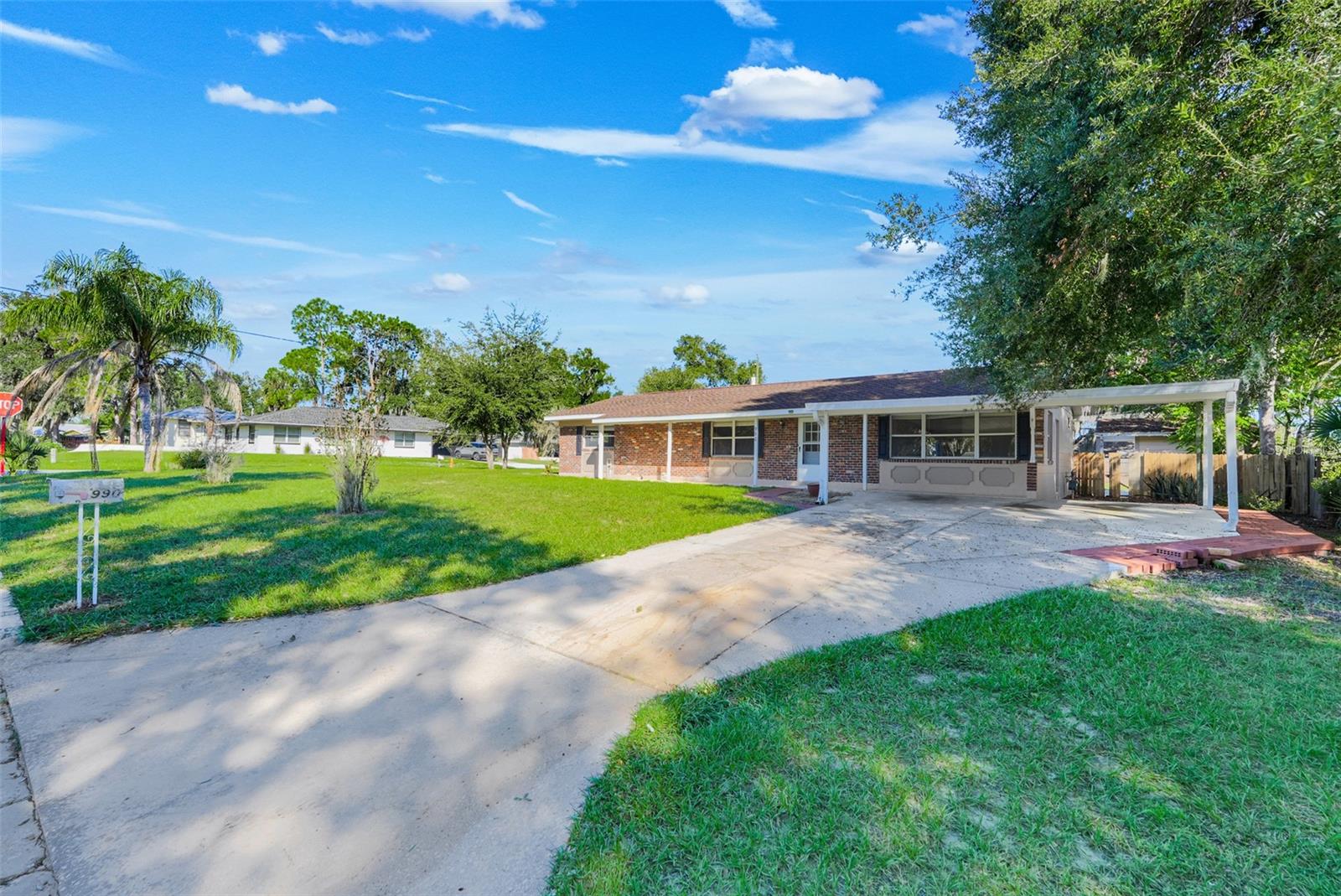 990 LINDEN STREET, Clermont, FL 34711 990 LINDEN STREET, Clermont, FL 34711