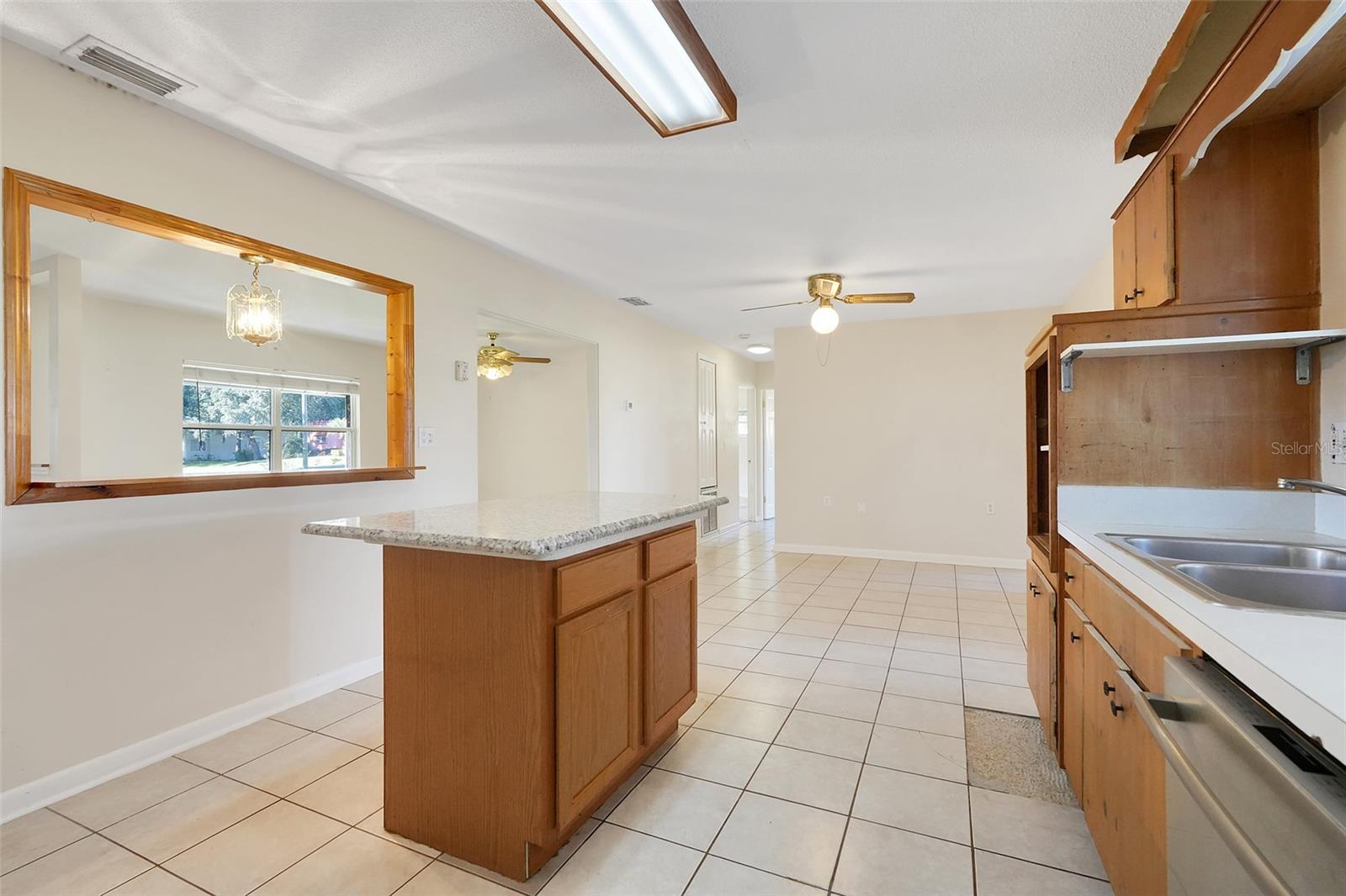 990 LINDEN STREET, Clermont, FL 34711
