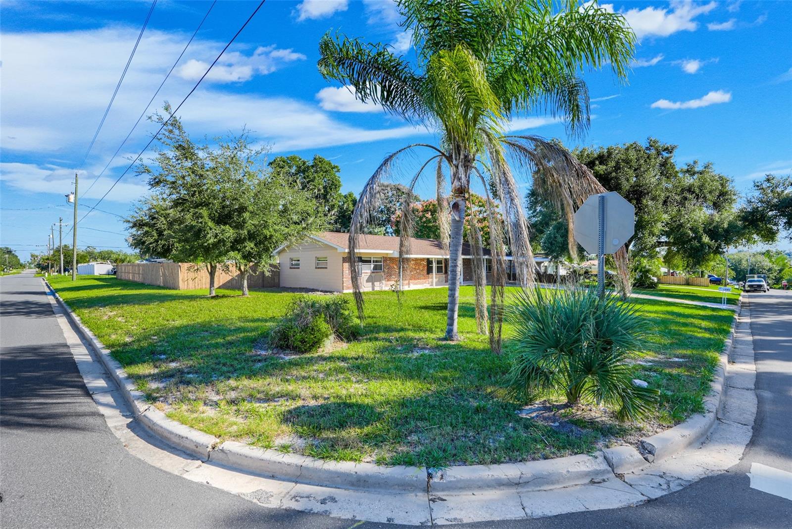 990 LINDEN STREET, Clermont, FL 34711 990 LINDEN STREET, Clermont, FL 34711