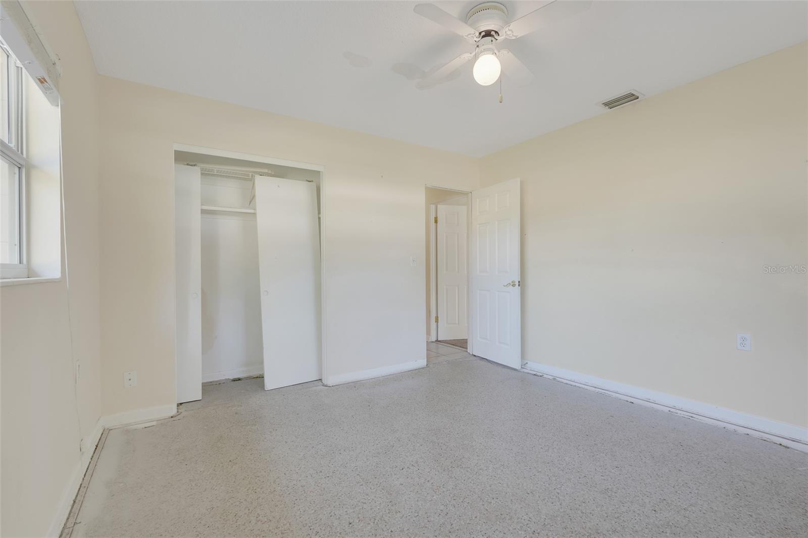 990 LINDEN STREET, Clermont, FL 34711