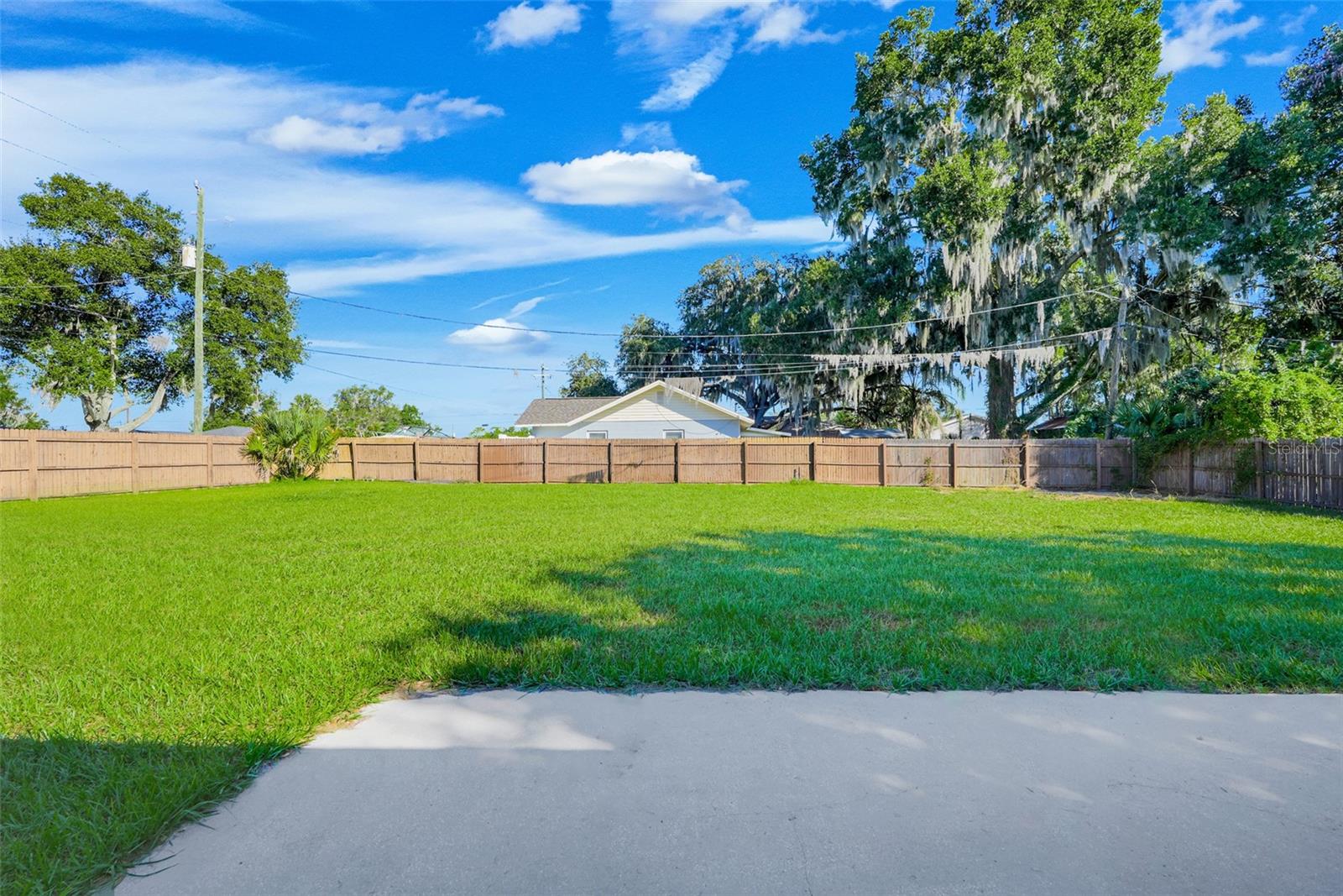 990 LINDEN STREET, Clermont, FL 34711