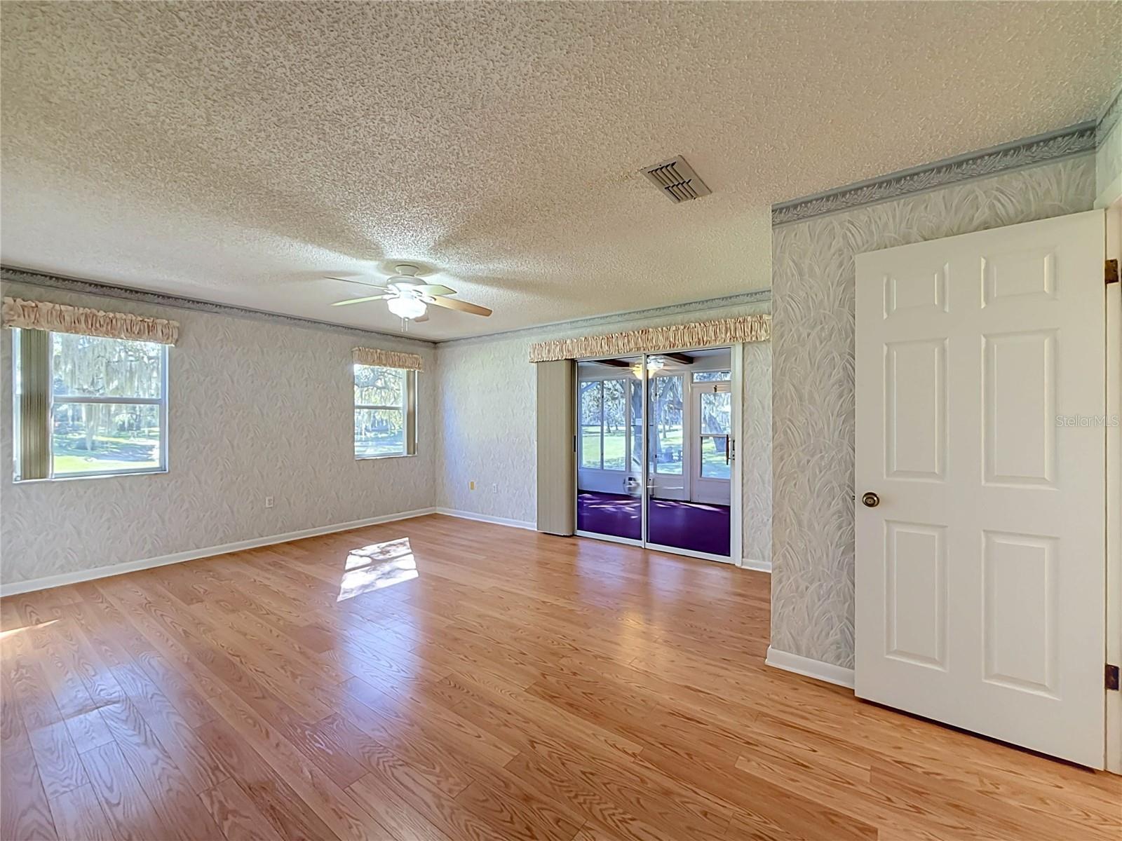 1428 NEW ABBEY AVENUE, Leesburg, FL 34788