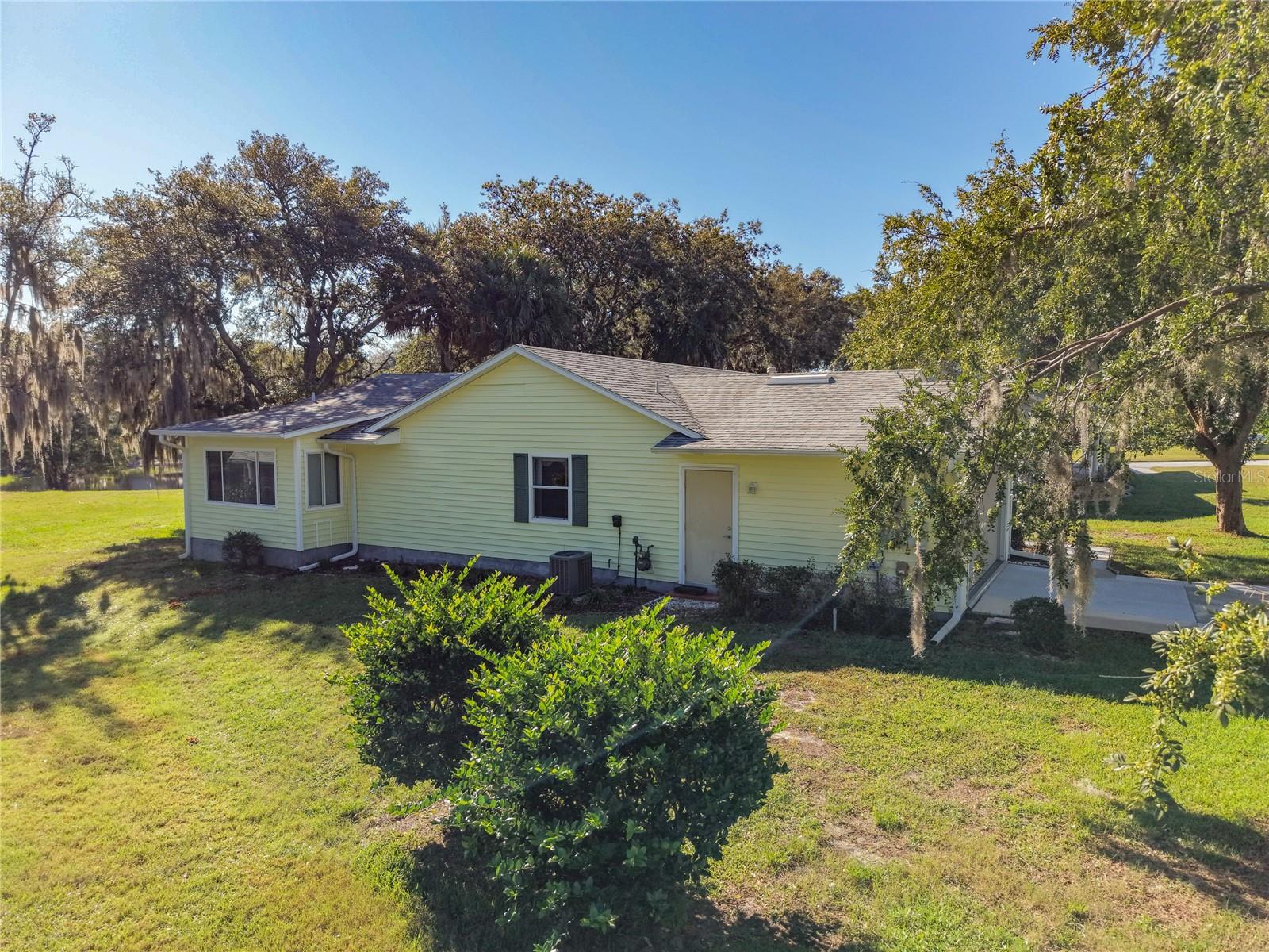 1428 NEW ABBEY AVENUE, Leesburg, FL 34788