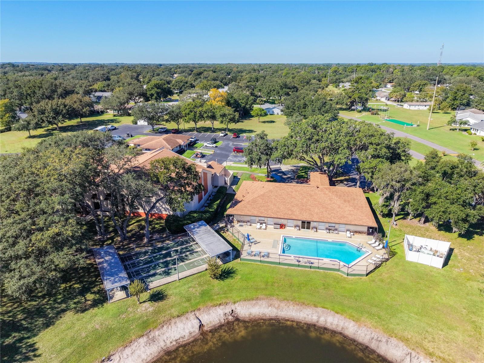 1428 NEW ABBEY AVENUE, Leesburg, FL 34788