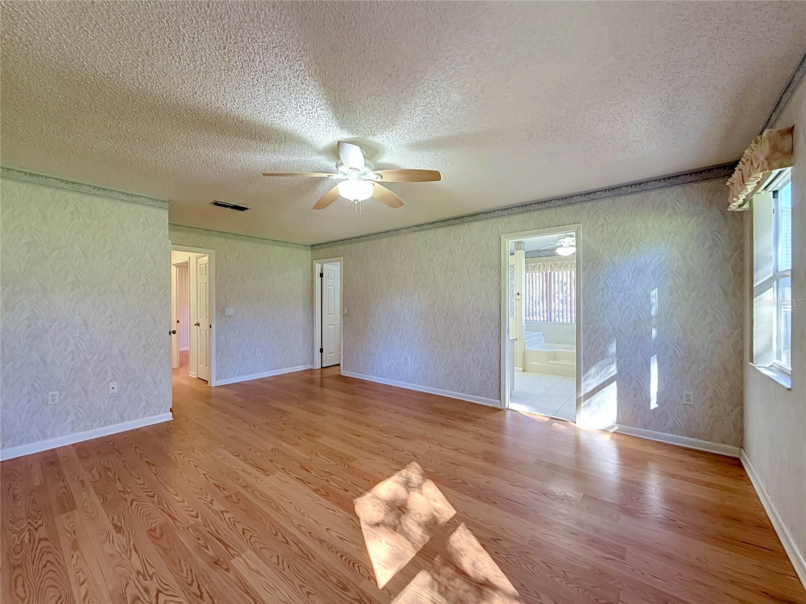 1428 NEW ABBEY AVENUE, Leesburg, FL 34788