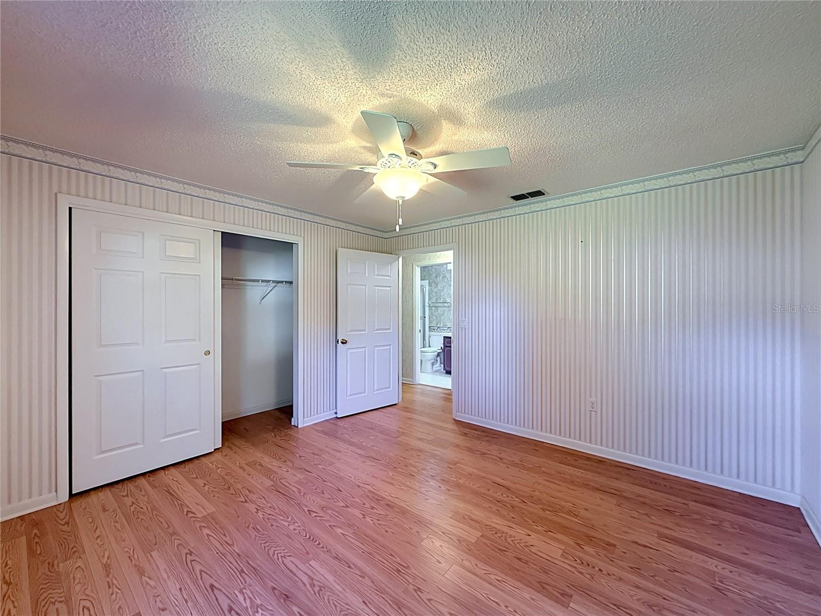 1428 NEW ABBEY AVENUE, Leesburg, FL 34788