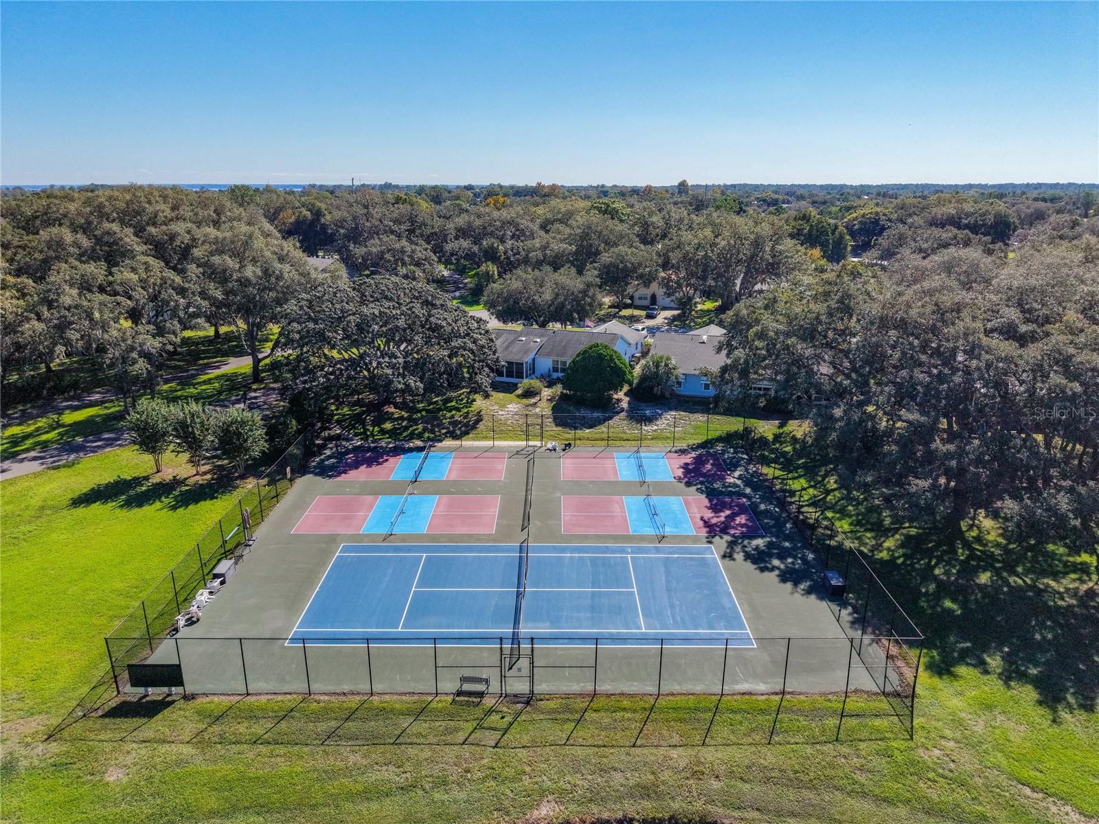 1428 NEW ABBEY AVENUE, Leesburg, FL 34788
