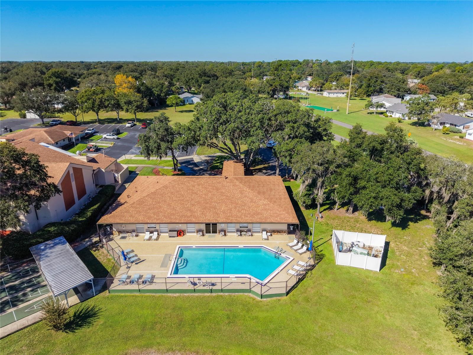 1428 NEW ABBEY AVENUE, Leesburg, FL 34788