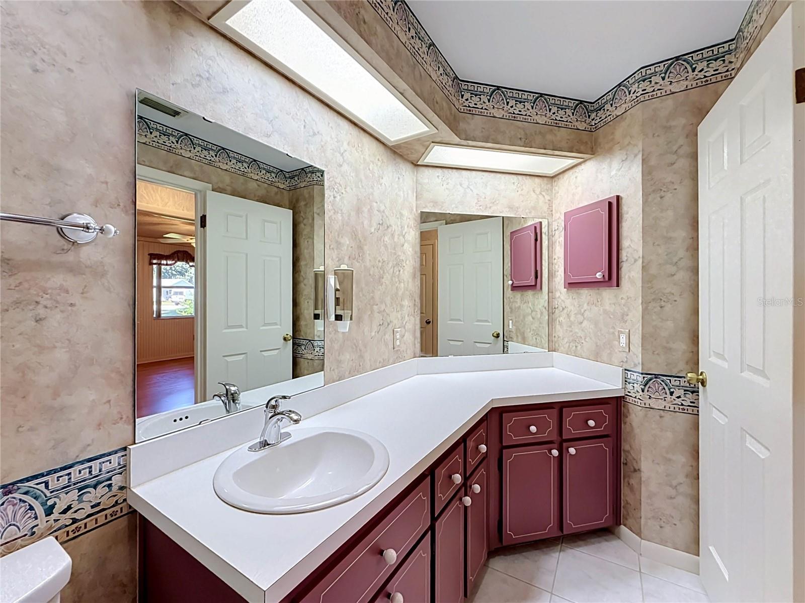 1428 NEW ABBEY AVENUE, Leesburg, FL 34788
