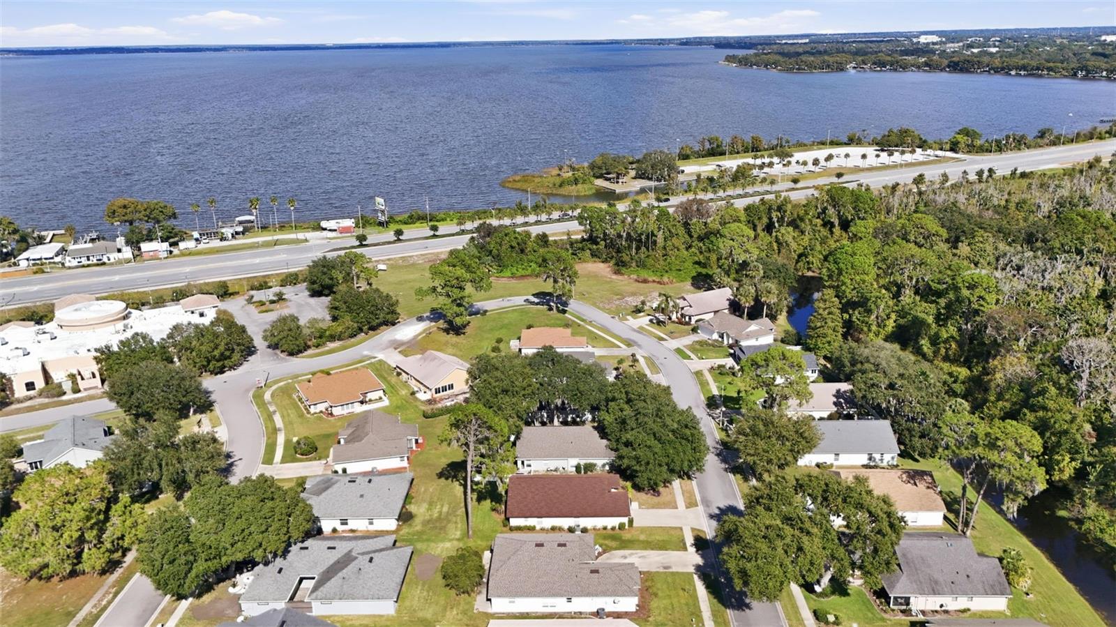 941 VINDALE ROAD, Tavares, FL 32778