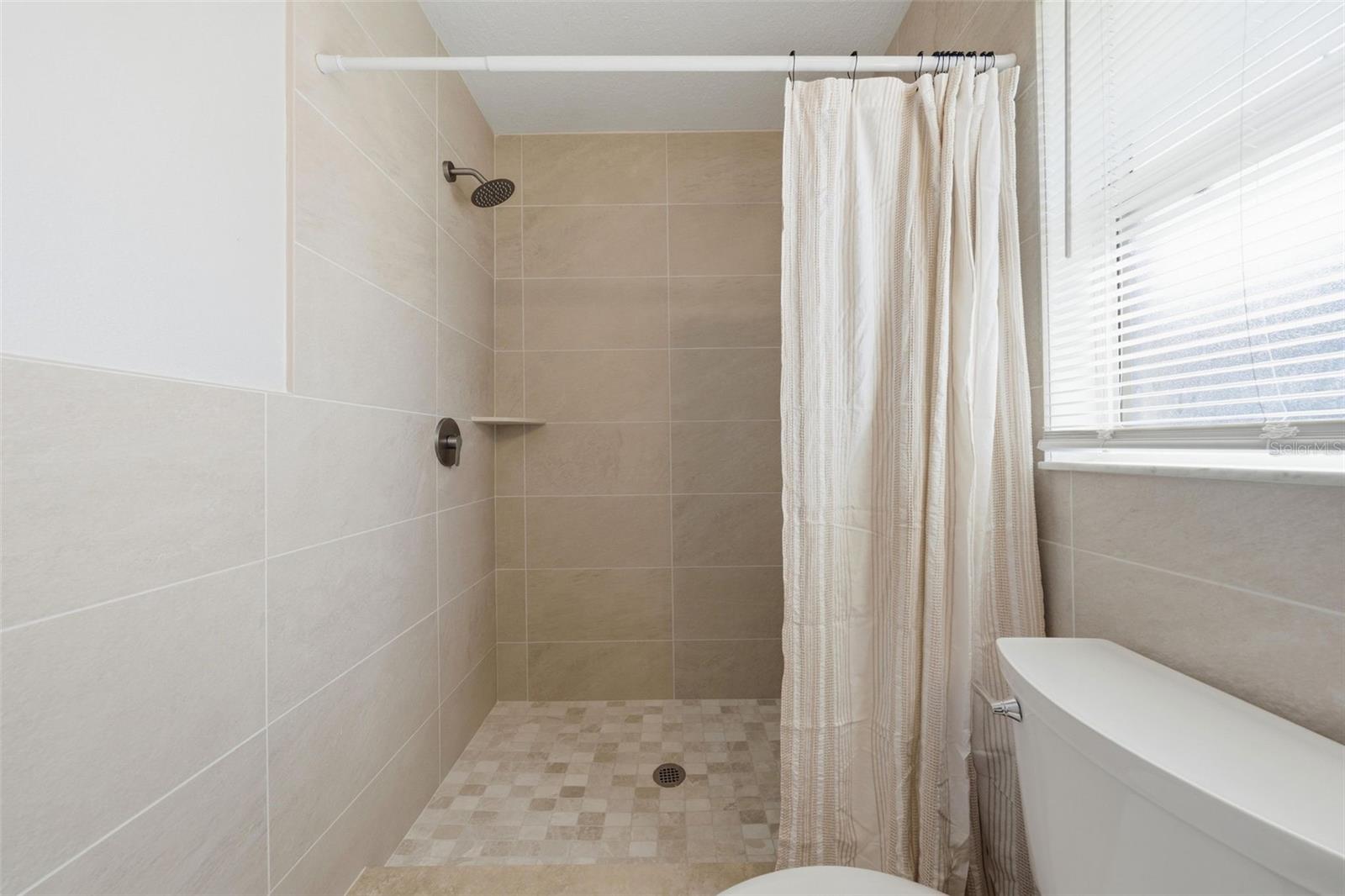 Primary En-Suite bathroom