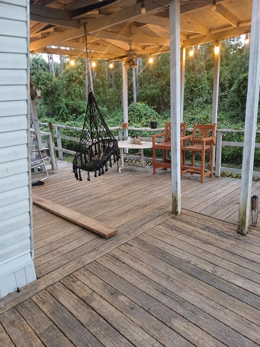 Deck Deck