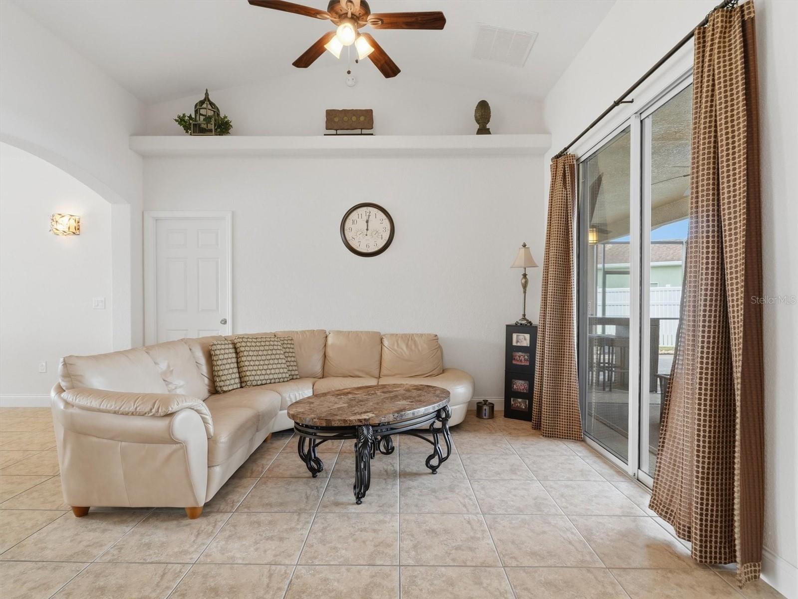 12420 NE 48TH CIRCLE, Oxford, FL 34484